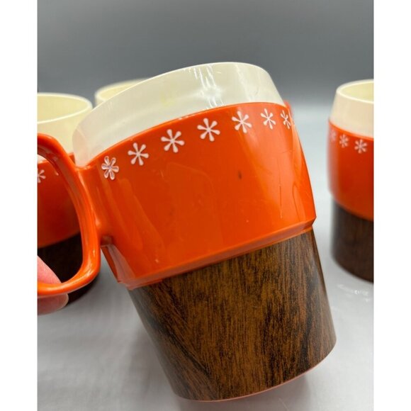 Vtg‎ New-Mar Stackable Orange Brown Mugs Set of 4 Plastic Cups Wood Look Retro - Picture 8 of 9
